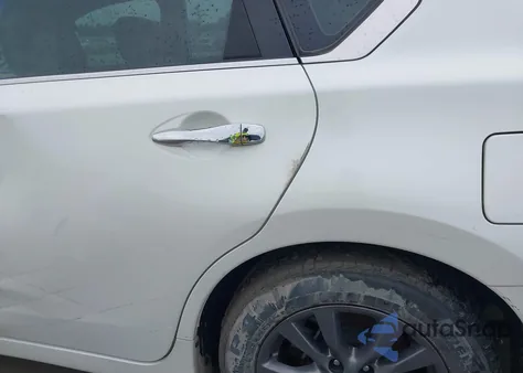 2015 Nissan Altima 2.5/S/Sv/Sl из США, поврежденный, VIN 1N4AL3AP0FN916185